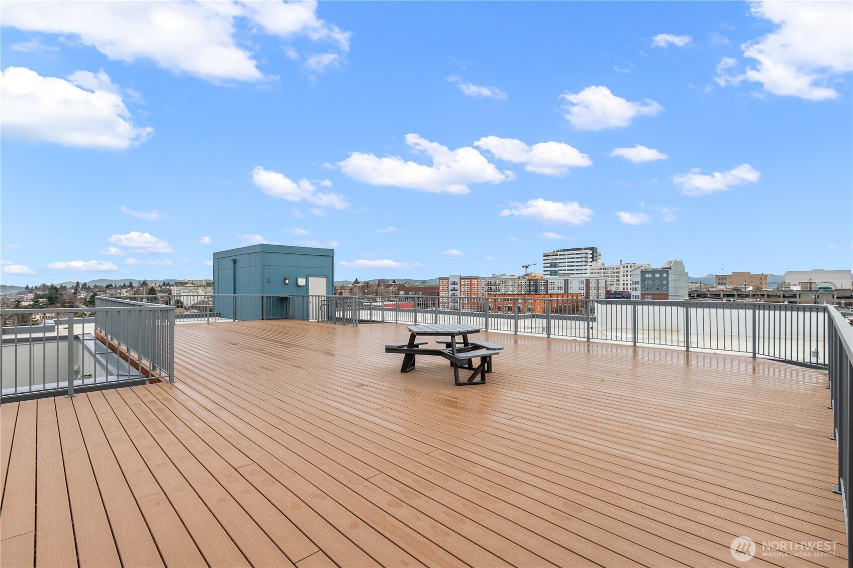 2818 Grand Avenue #B401, Everett, WA 98201