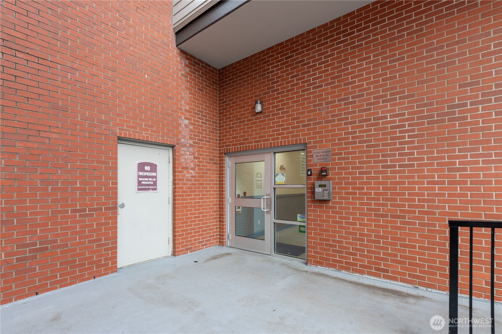 2818 Grand Avenue #B401, Everett, WA 98201