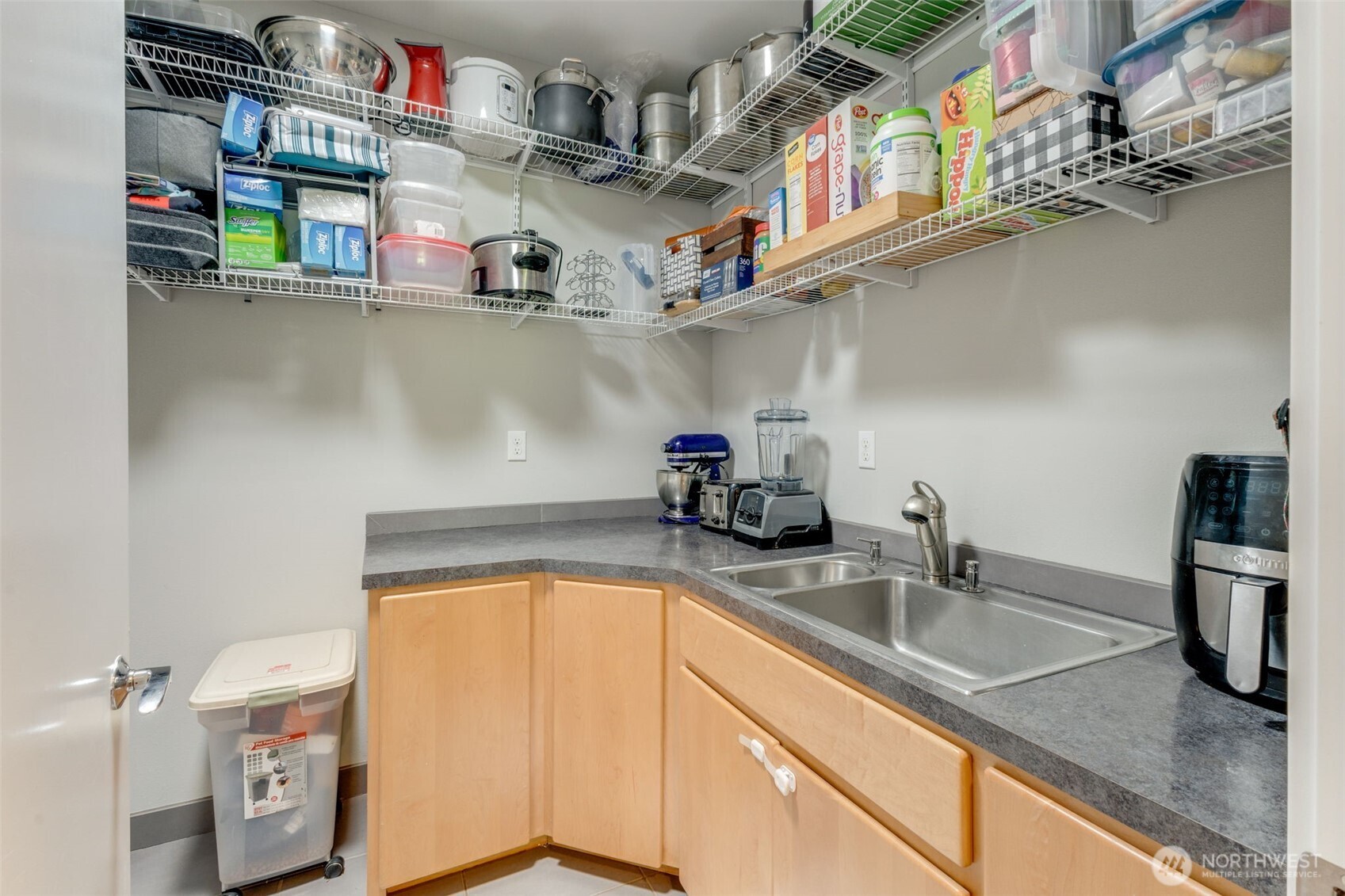 1913 3rd Avenue NW, Puyallup, WA 98371
