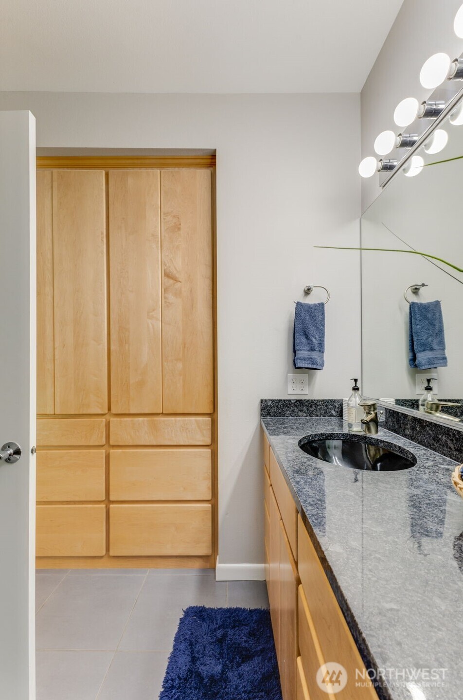 1913 3rd Avenue NW, Puyallup, WA 98371