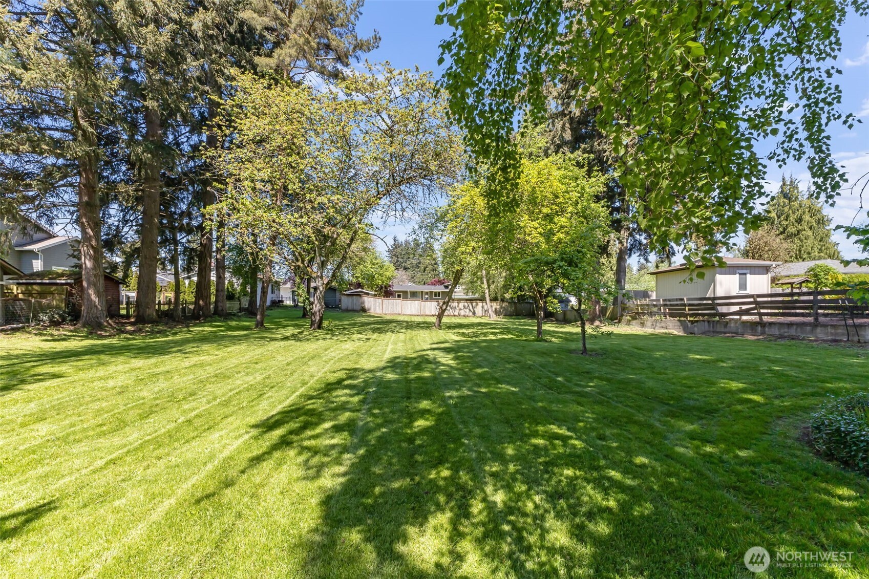 1913 3rd Avenue NW, Puyallup, WA 98371
