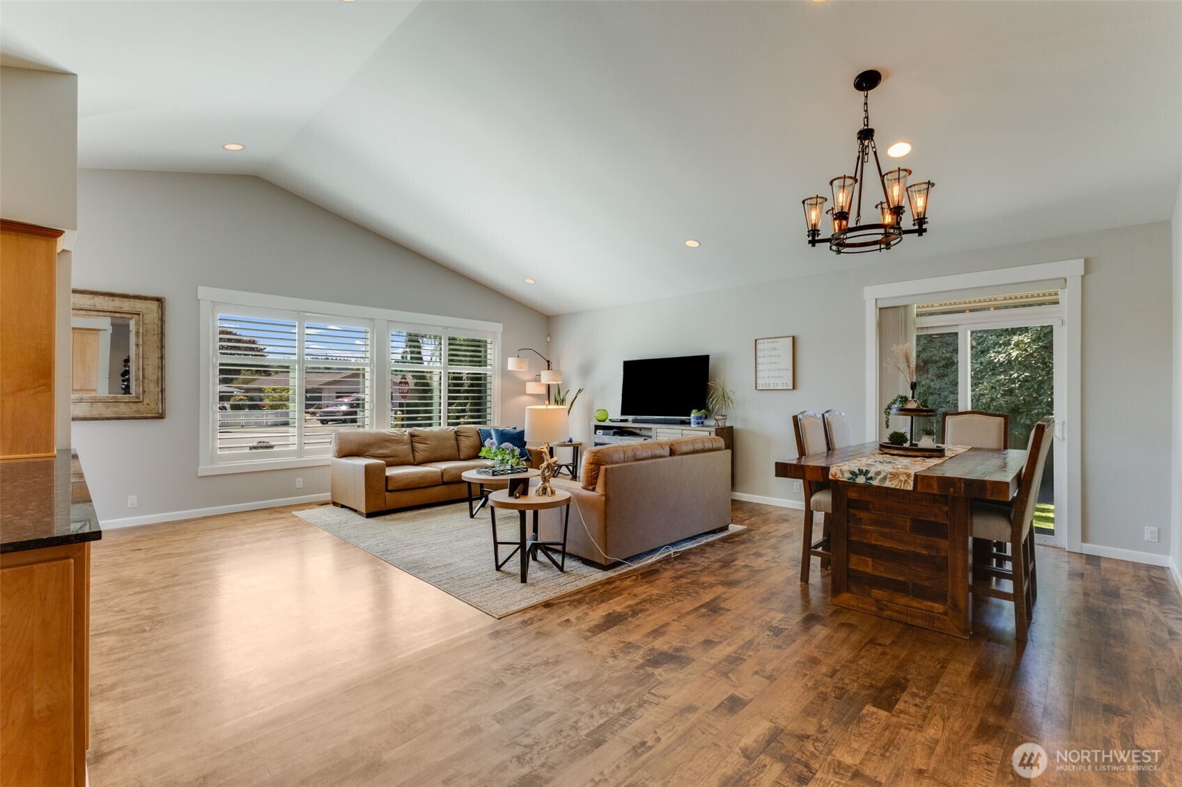 1913 3rd Avenue NW, Puyallup, WA 98371