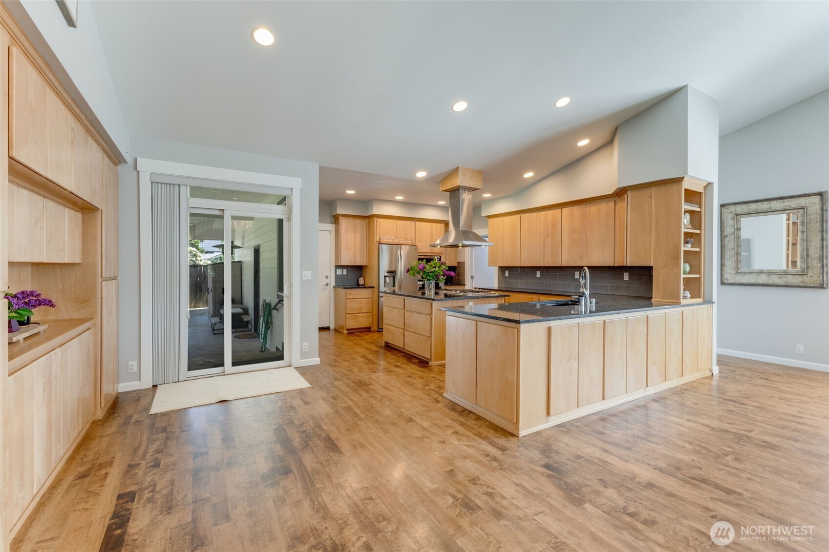 1913 3rd Avenue NW, Puyallup, WA 98371