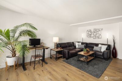 1105 Spring Street #1112, Seattle, WA 98104 - Photo 4