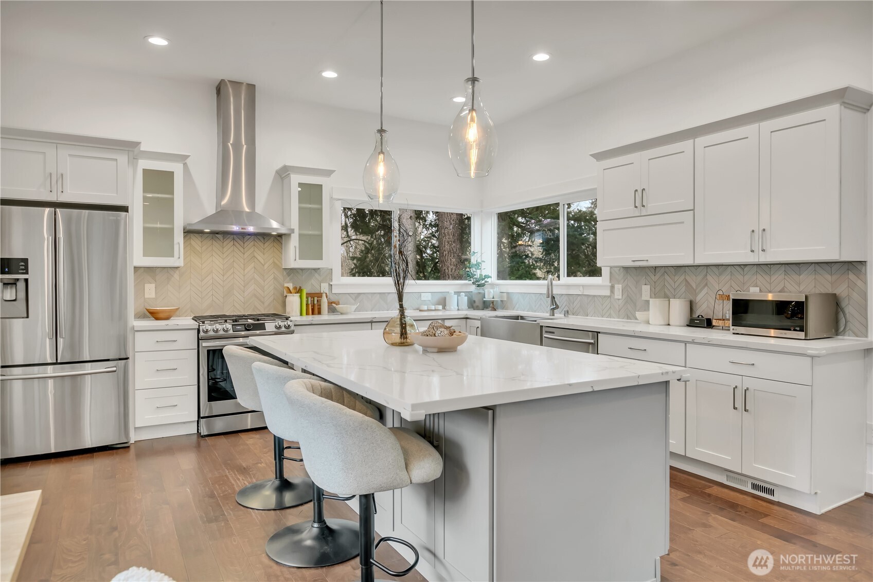 5942 21st Avenue SW, Seattle, WA 98106