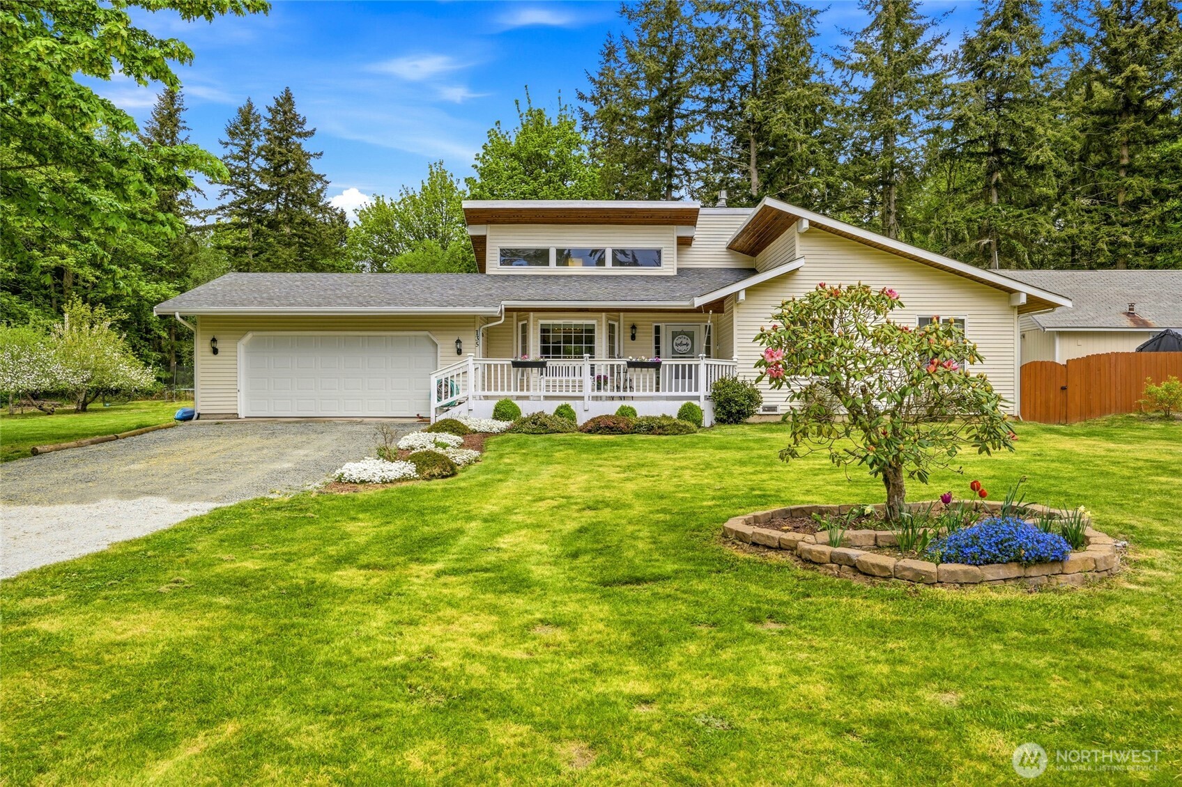 135 Hosanna Way , Camano Island, WA 98282