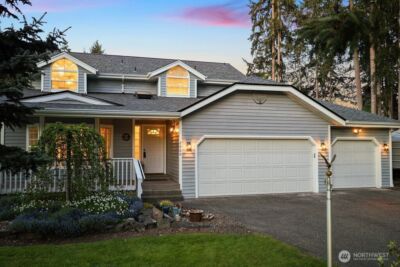 2960 NW North Star Drive , Silverdale, WA 98383-5601