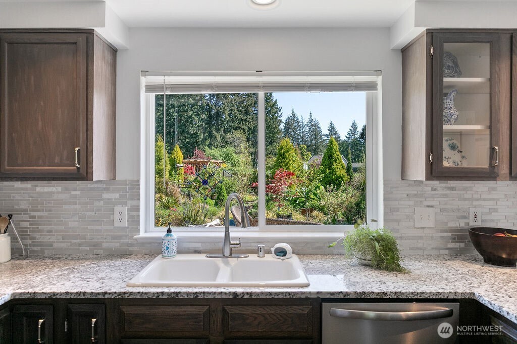 2960 NW North Star Drive , Silverdale, WA 98383-5601