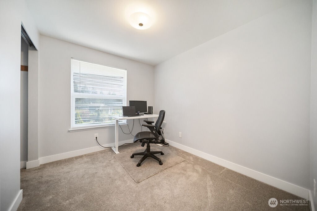 2960 NW North Star Drive , Silverdale, WA 98383-5601