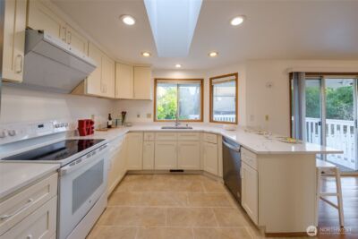 830 234th Street SE, Bothell, WA 98021 - Photo 6