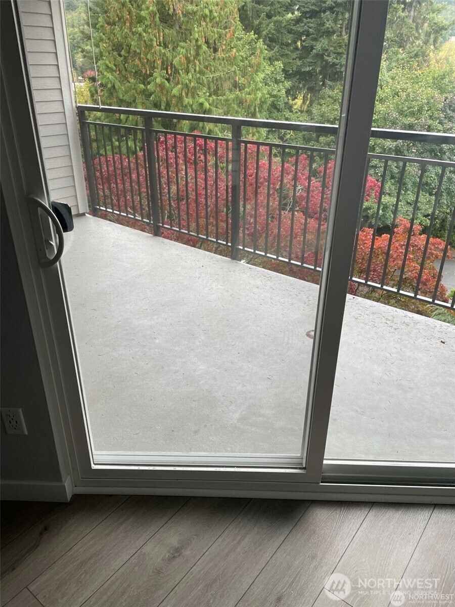 3236 80th Avenue SE #4, Mercer Island, WA 98040