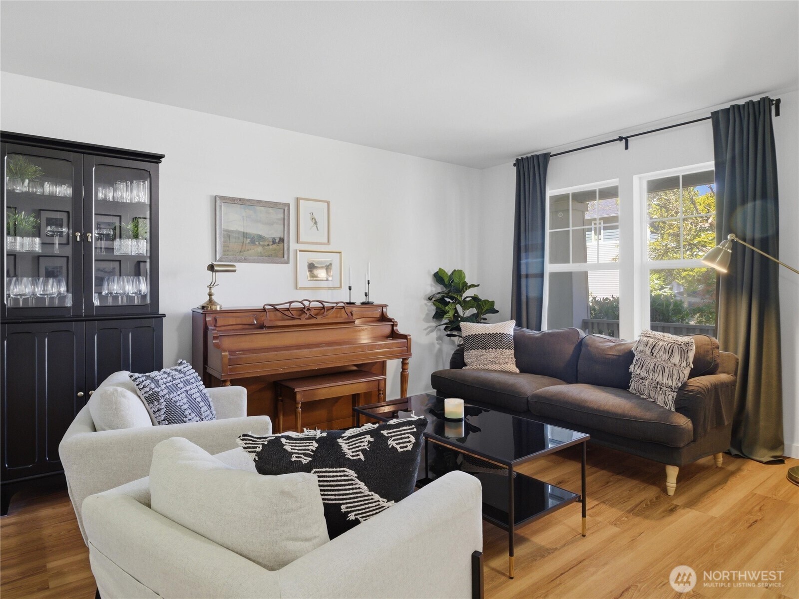 1179 Griggs Street , Dupont, WA 98327