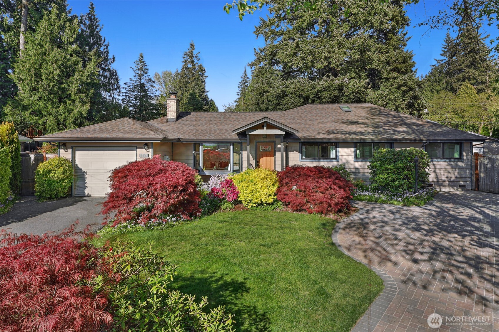 8824 NE 189th Place , Bothell, WA 98011