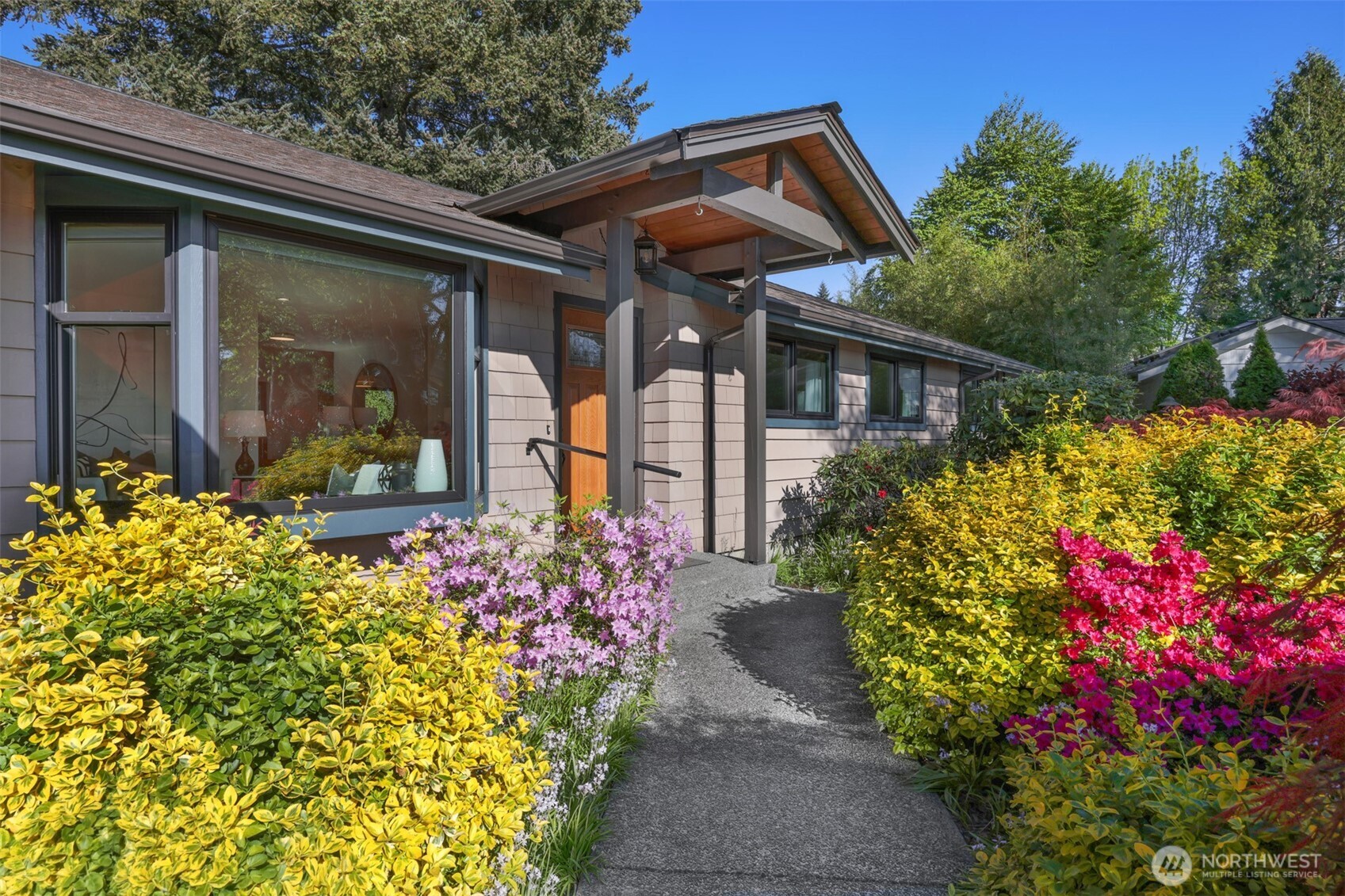 8824 NE 189th Place , Bothell, WA 98011