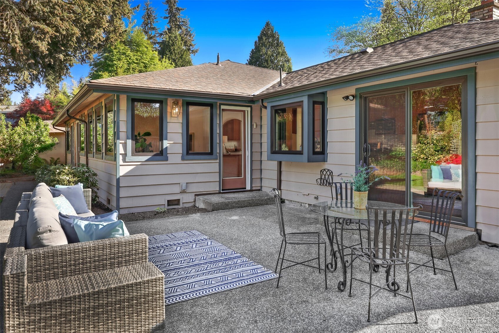 8824 NE 189th Place , Bothell, WA 98011