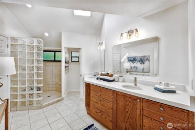 8824 NE 189th Place , Bothell, WA 98011 - Photo 19