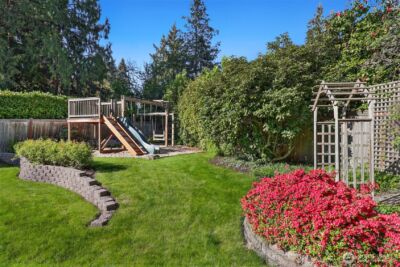 8824 NE 189th Place , Bothell, WA 98011 - Photo 32