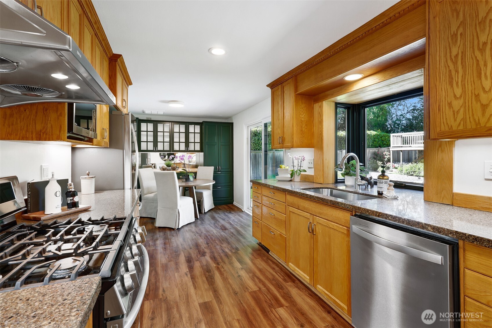 8824 NE 189th Place , Bothell, WA 98011