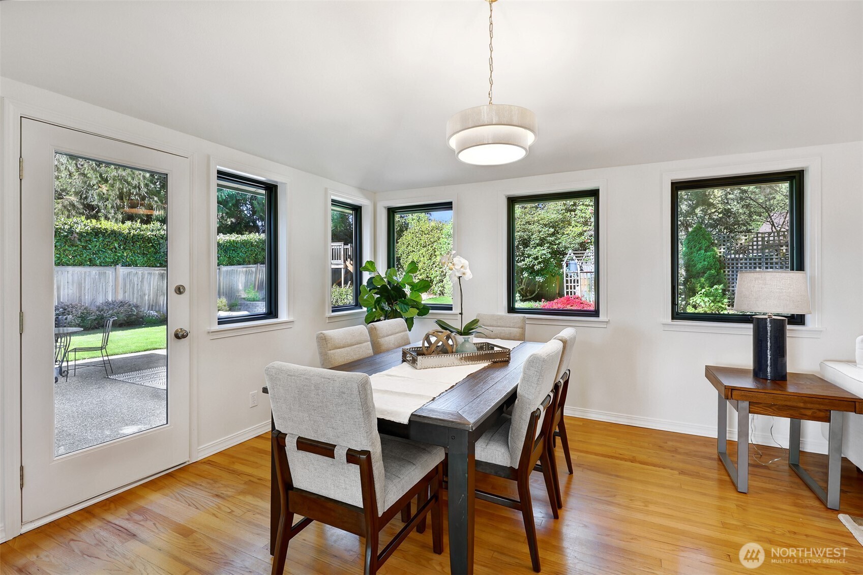 8824 NE 189th Place , Bothell, WA 98011