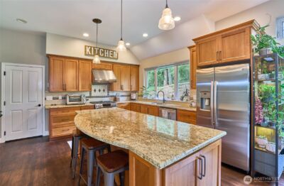 18248 240th Ave SE , Maple Valley, WA 98038 - Photo 12