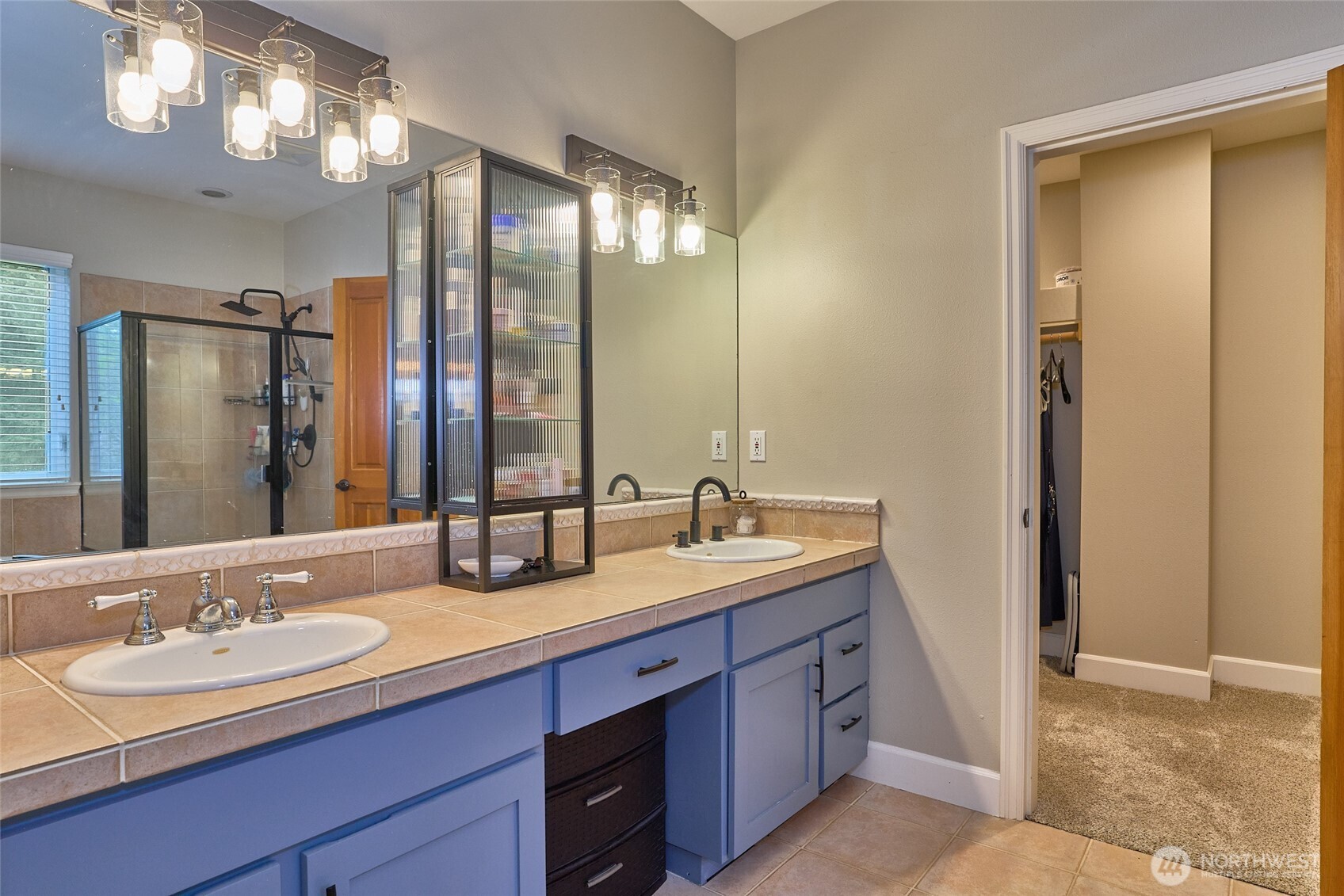 18248 240th Ave SE , Maple Valley, WA 98038
