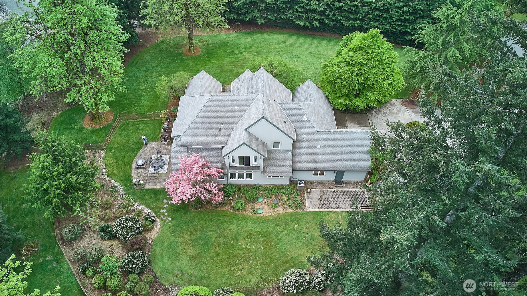 18248 240th Ave SE , Maple Valley, WA 98038