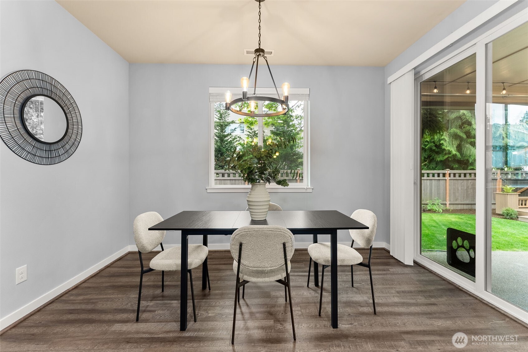 8896 Silverspot Drive SE, Tumwater, WA 98501