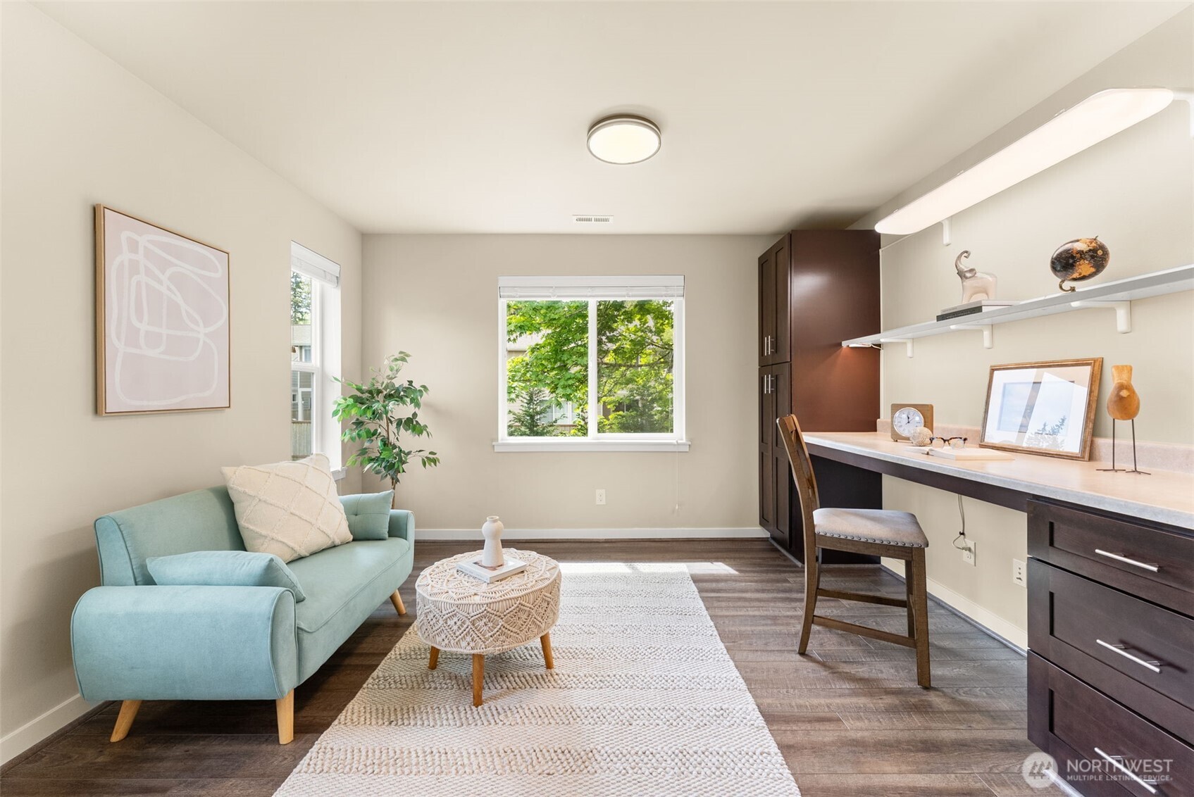 8896 Silverspot Drive SE, Tumwater, WA 98501