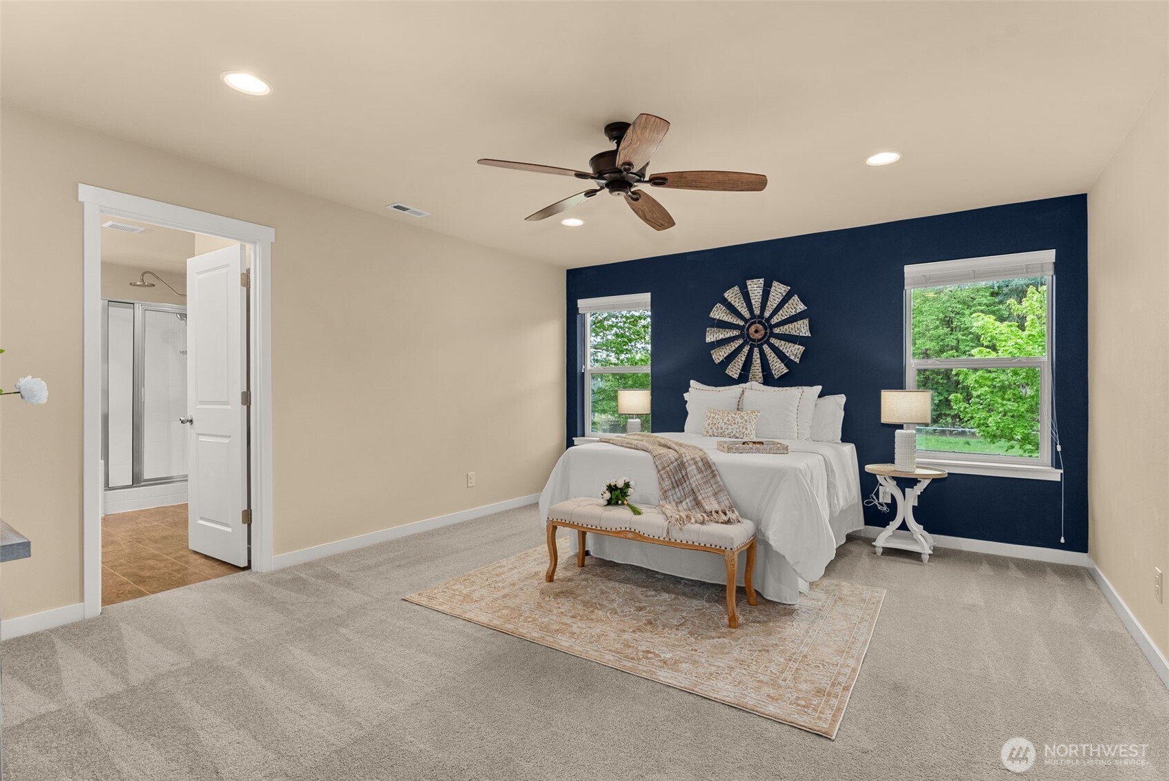8896 Silverspot Drive SE, Tumwater, WA 98501