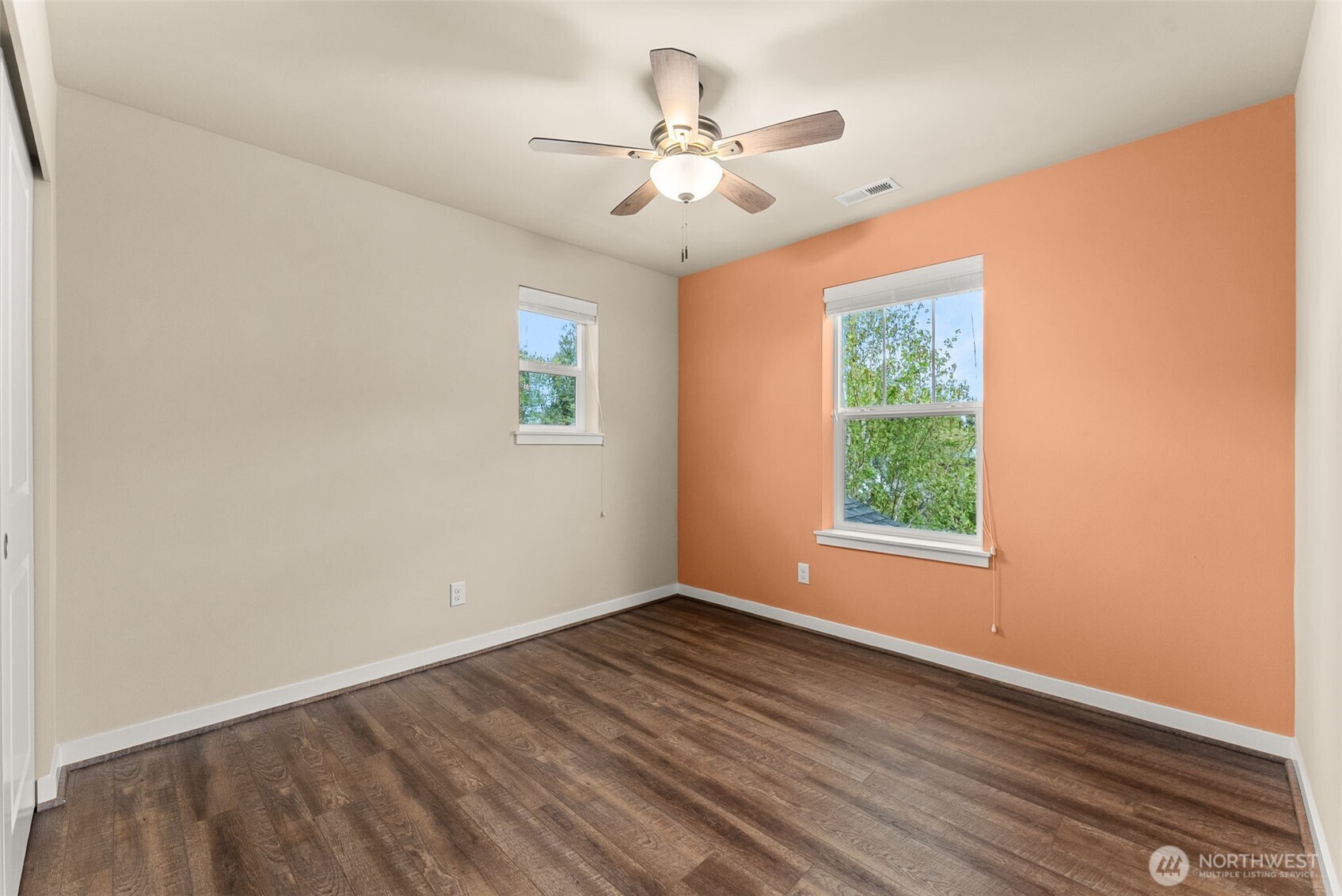 8896 Silverspot Drive SE, Tumwater, WA 98501