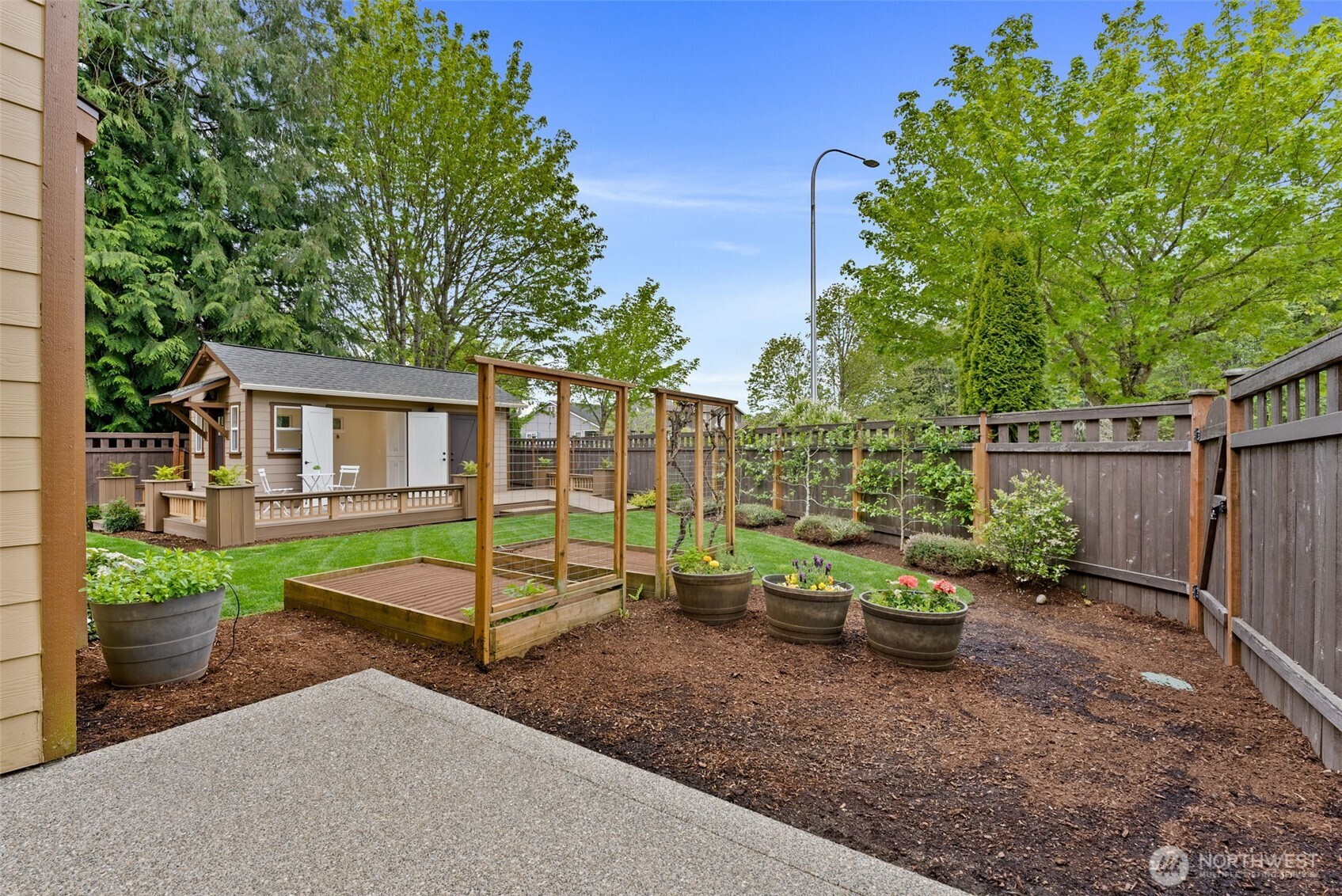 8896 Silverspot Drive SE, Tumwater, WA 98501
