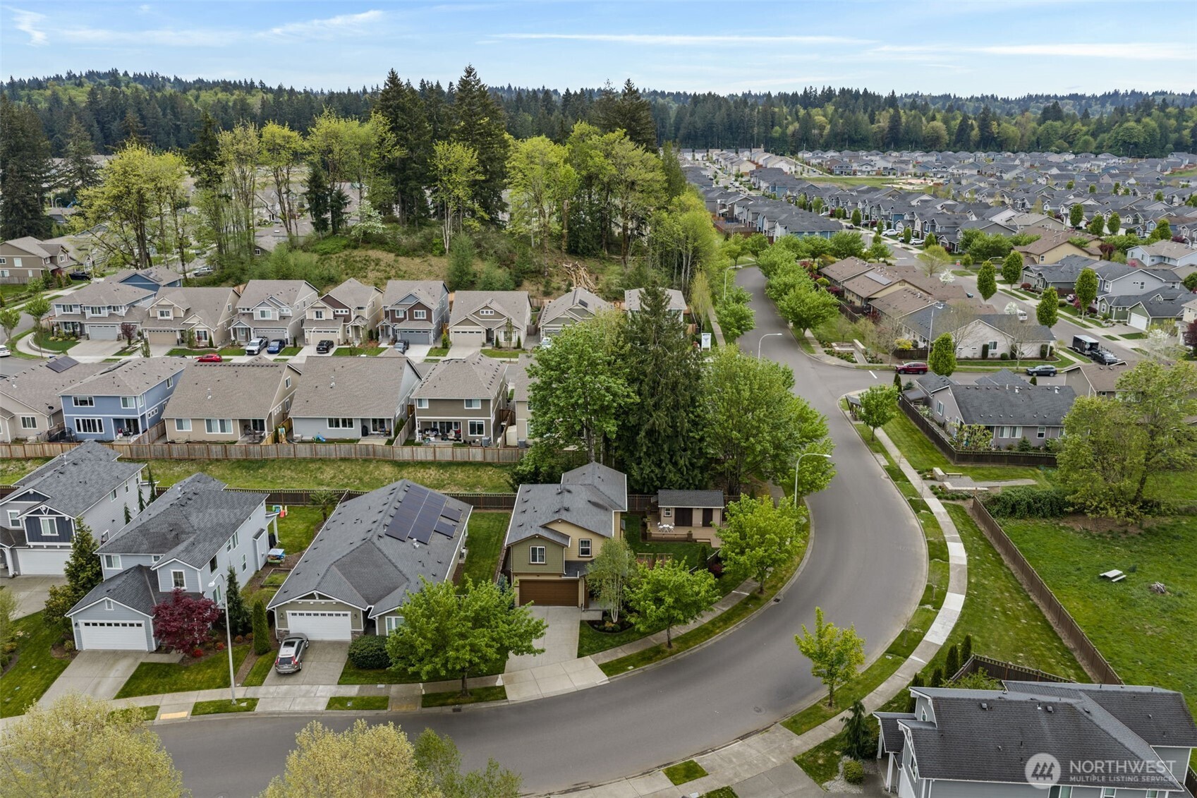 8896 Silverspot Drive SE, Tumwater, WA 98501