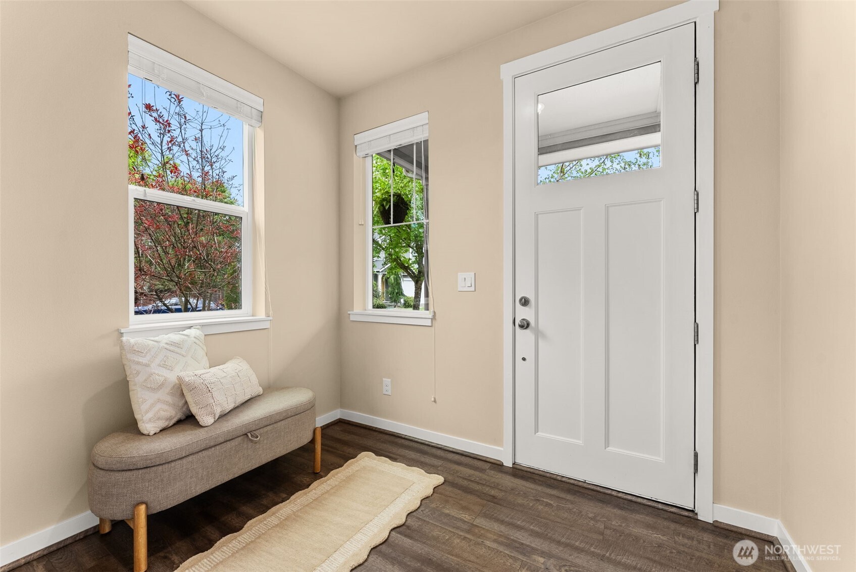 8896 Silverspot Drive SE, Tumwater, WA 98501