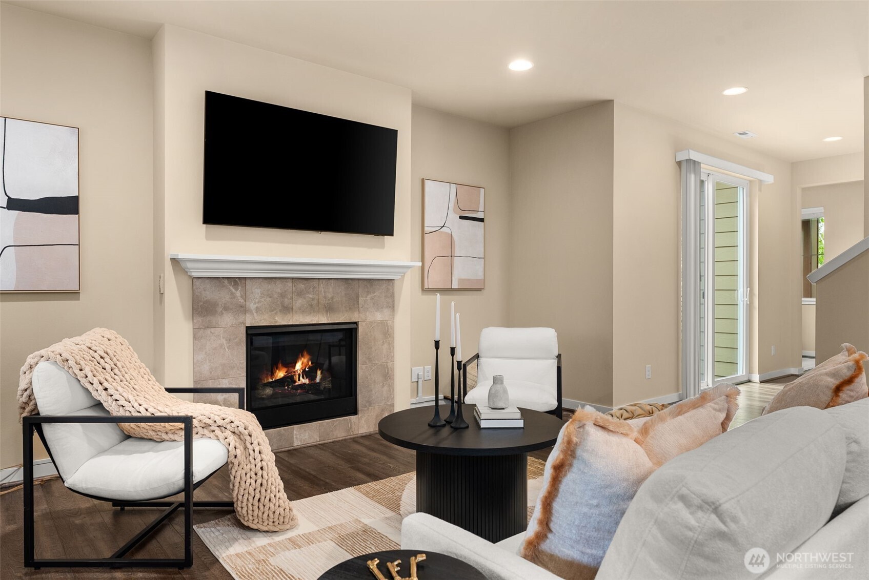 8896 Silverspot Drive SE, Tumwater, WA 98501