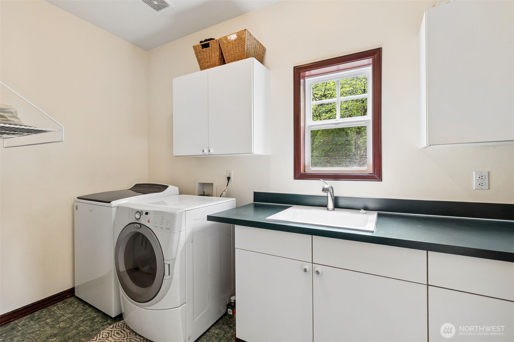 4500 65th Avenue NE, Olympia, WA 98516