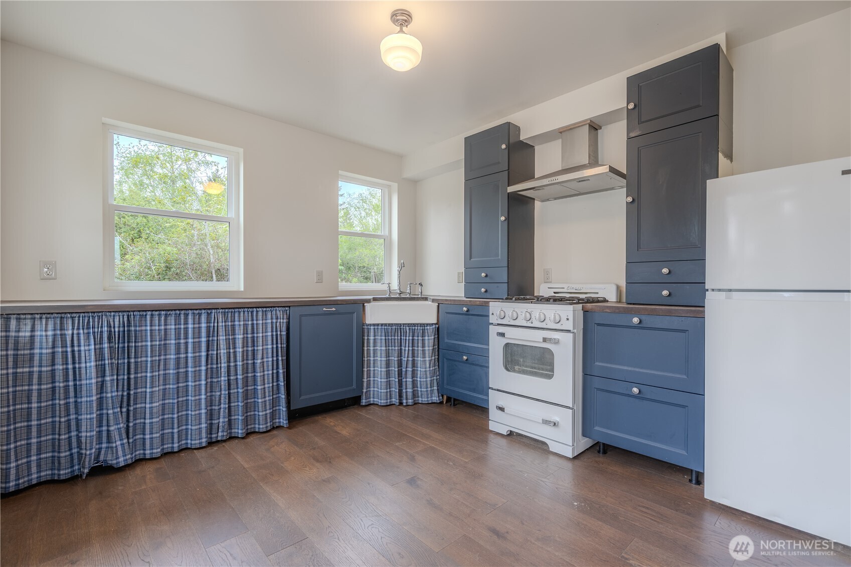 9301 Lohrer Lane NE, Olympia, WA 98516