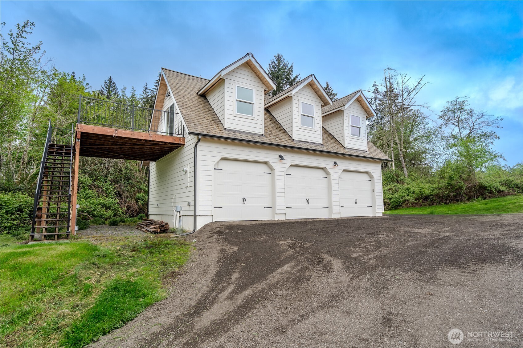 9301 Lohrer Lane NE, Olympia, WA 98516