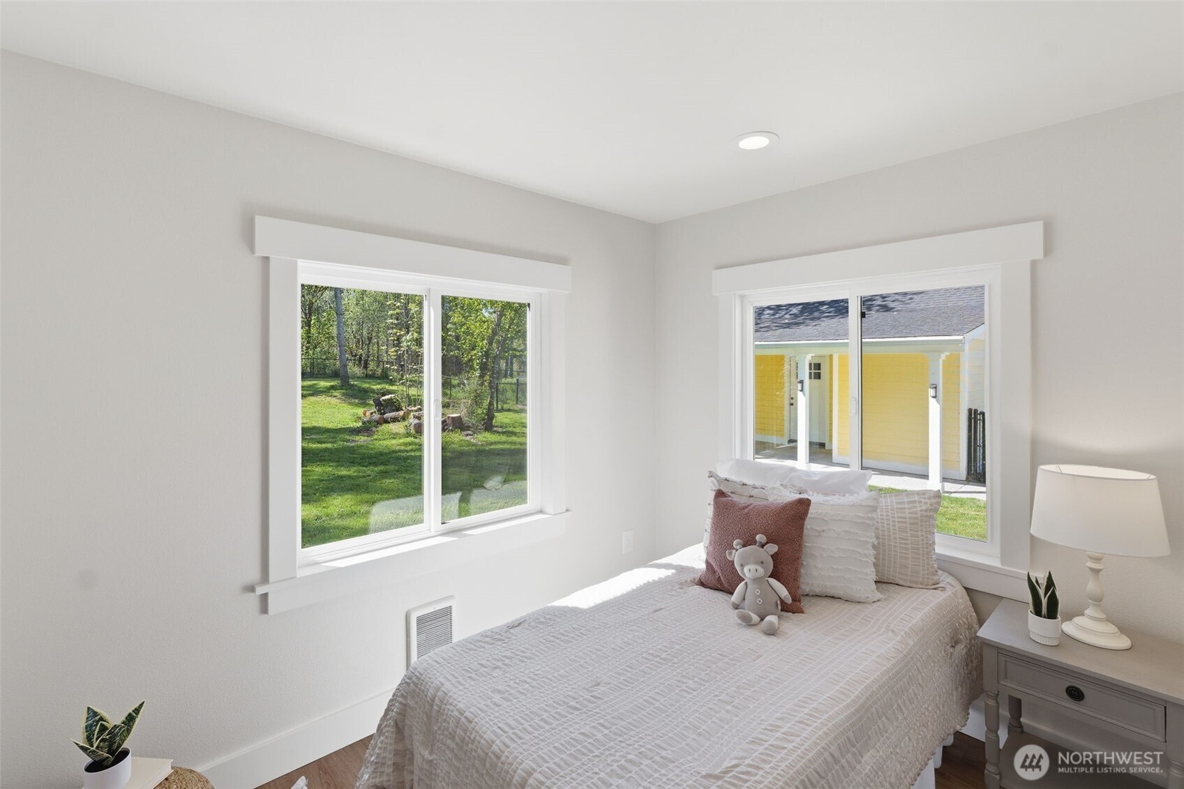 6941 NE Libby Road , Olympia, WA 98506