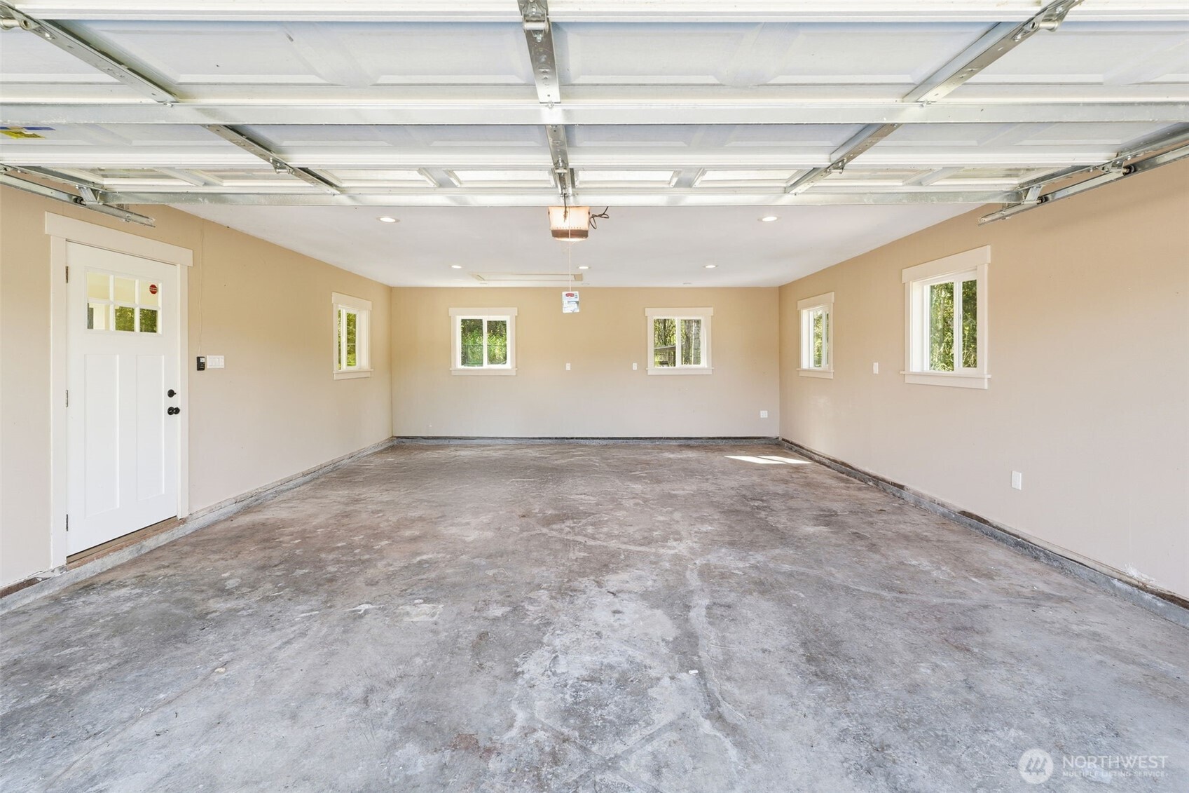 6941 NE Libby Road , Olympia, WA 98506
