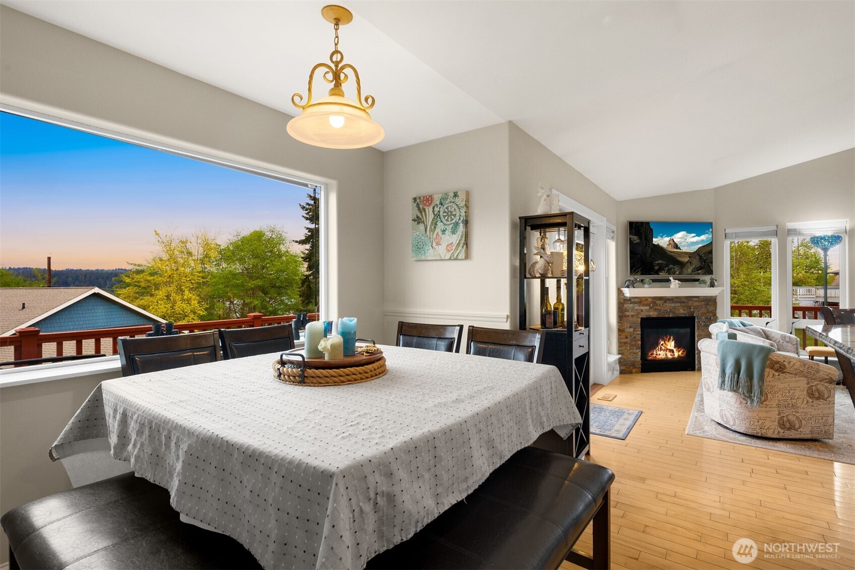 1409 Commodore Place , Freeland, WA 98249-9694