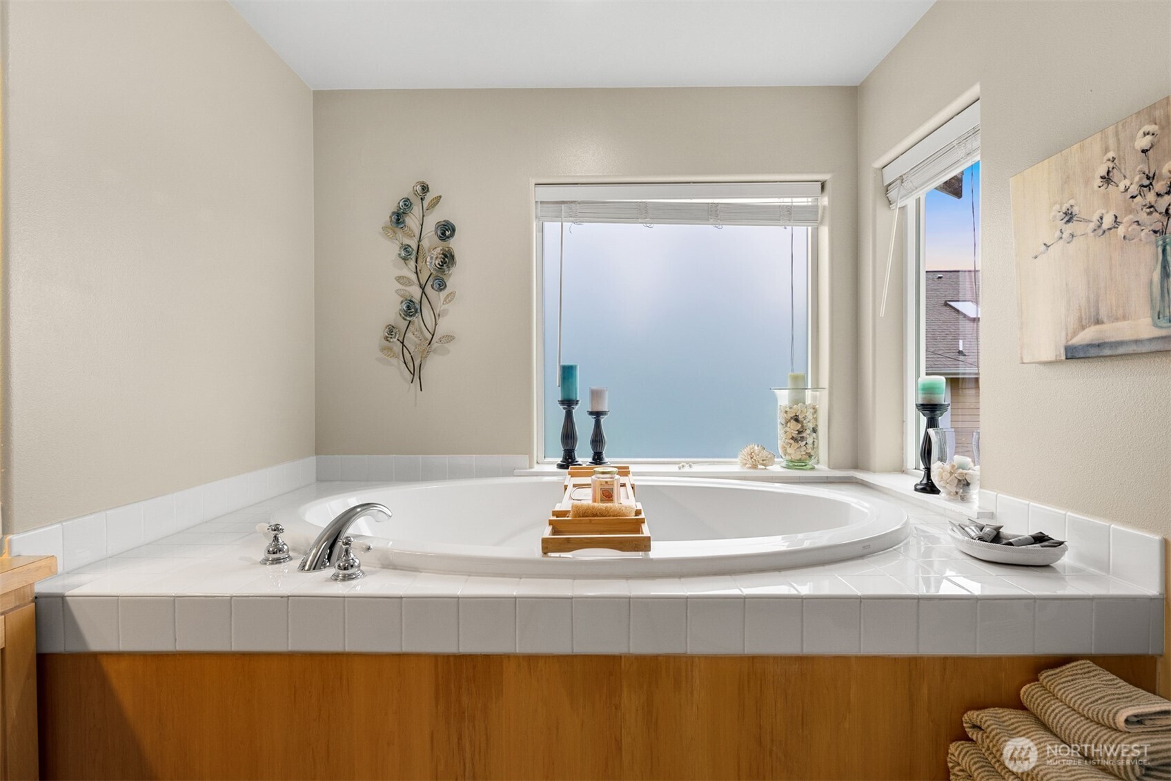 1409 Commodore Place , Freeland, WA 98249-9694
