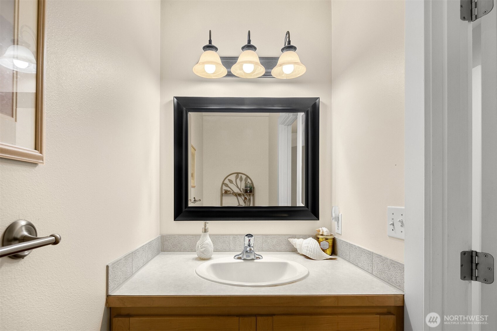 1409 Commodore Place , Freeland, WA 98249-9694