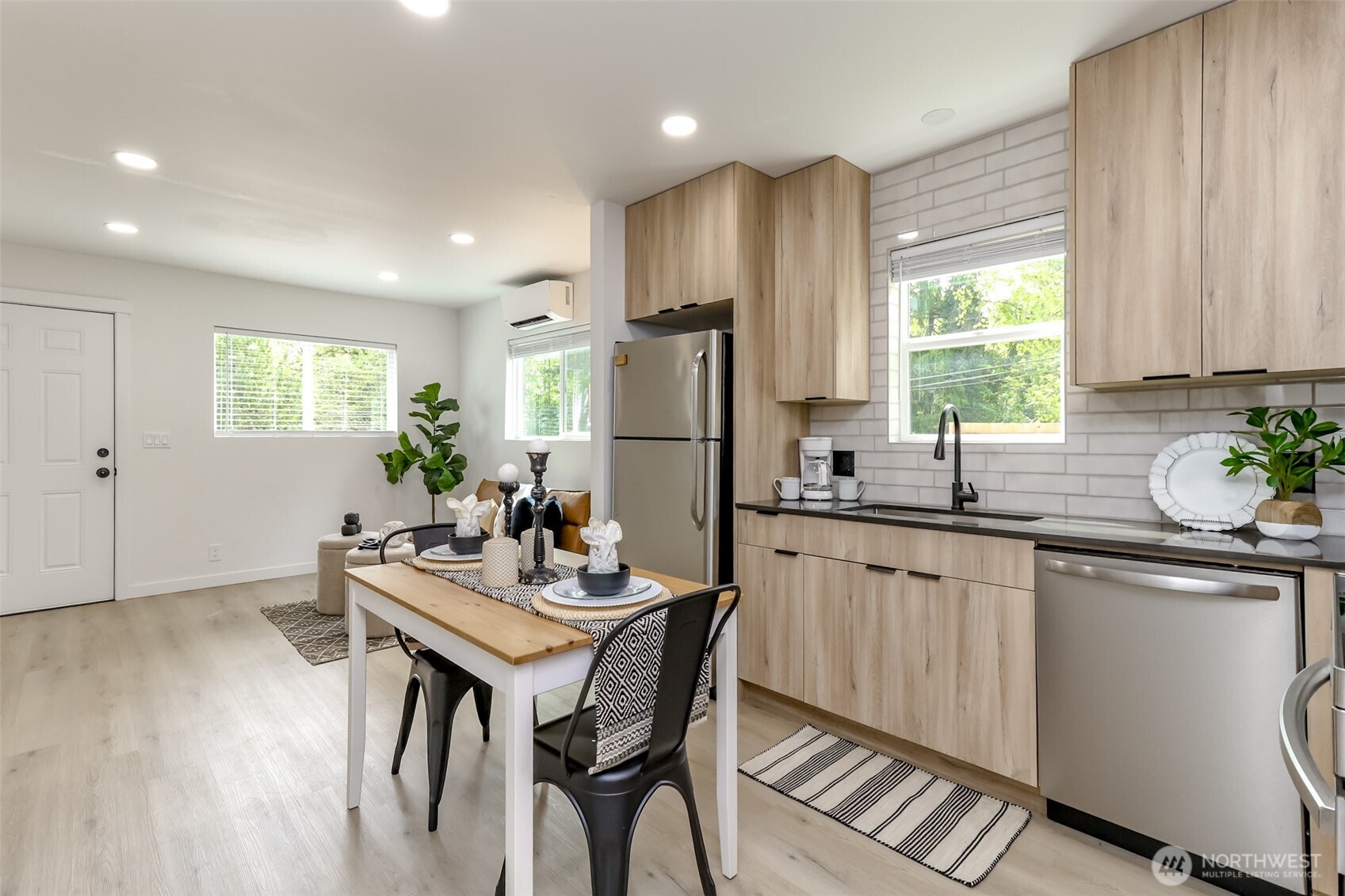 1408 Price Rd , Bremerton, WA 98312