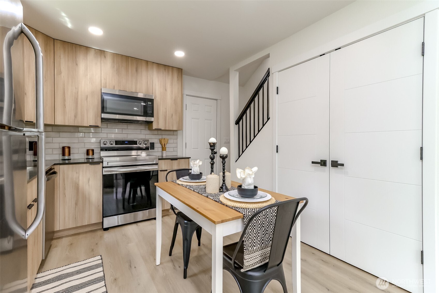 1408 Price Rd , Bremerton, WA 98312