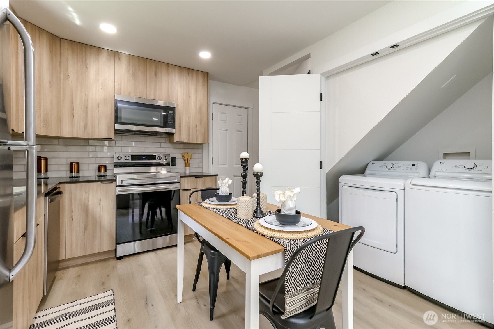 1408 Price Rd , Bremerton, WA 98312
