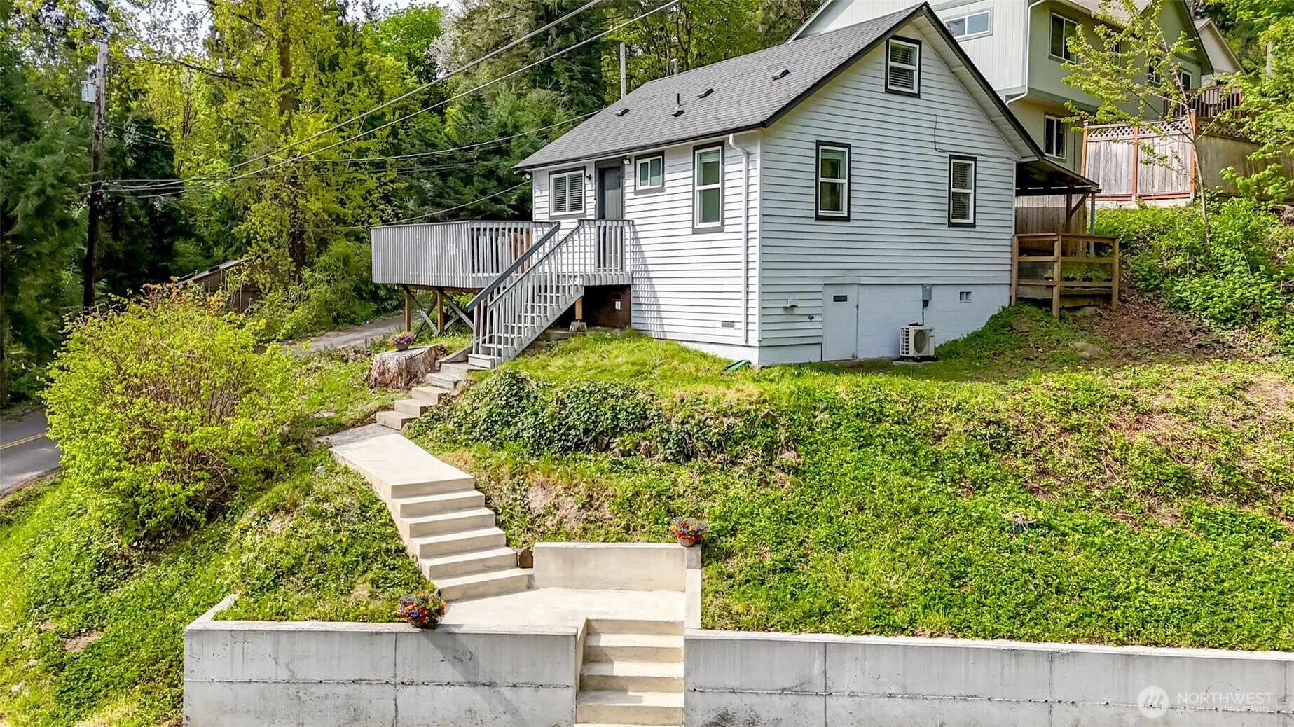 1408 Price Rd , Bremerton, WA 98312