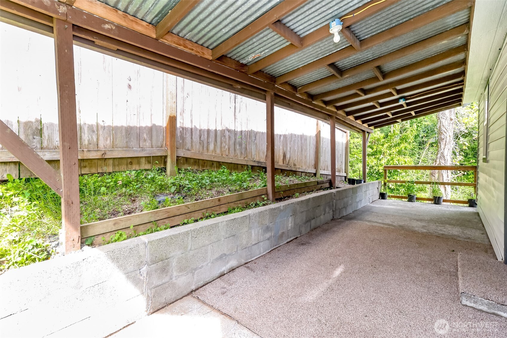 1408 Price Rd , Bremerton, WA 98312