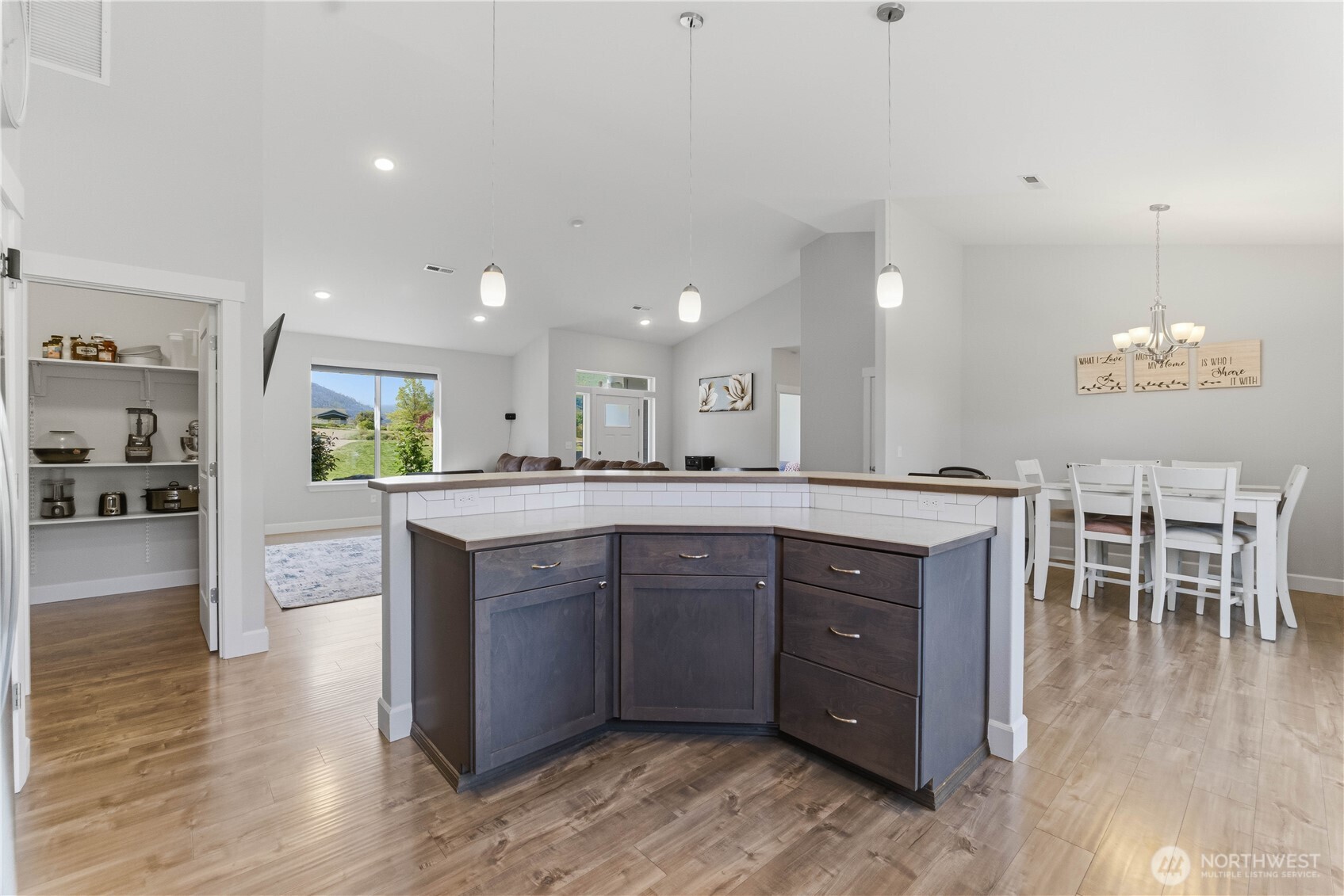 105 Newberry Street , Cashmere, WA 98815