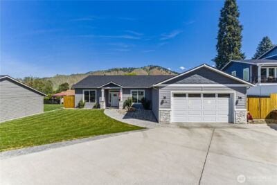 105 Newberry Street , Cashmere, WA 98815 - Photo 2