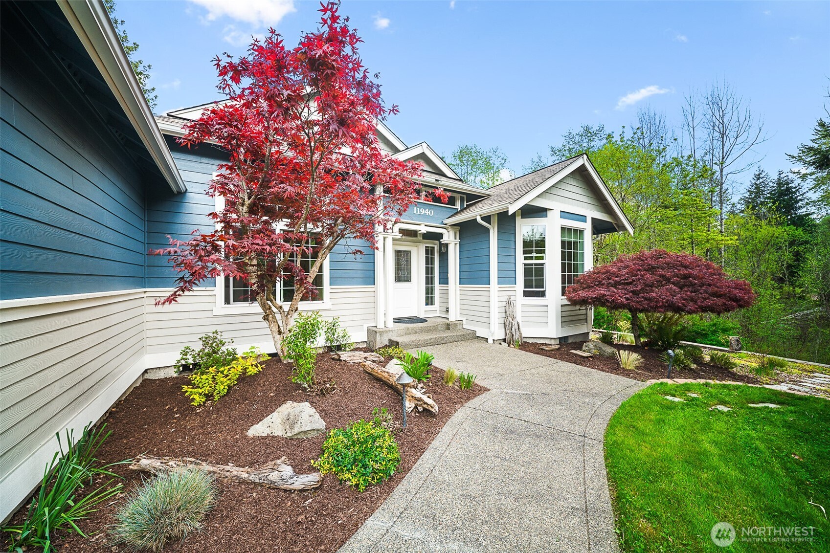 11940 Windtree Lane SE, Rainier, WA 98576